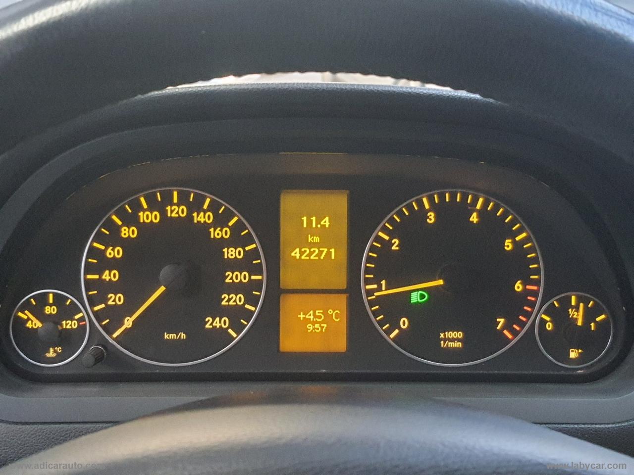 MERCEDES-BENZ A 180 BlueEFFICIENCY Style