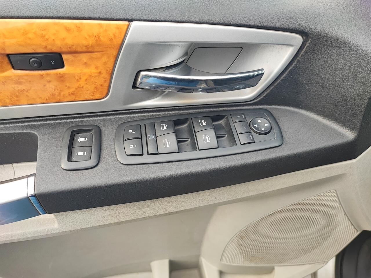 Chrysler Voyager Grand 2.8 CRD DPF Limited