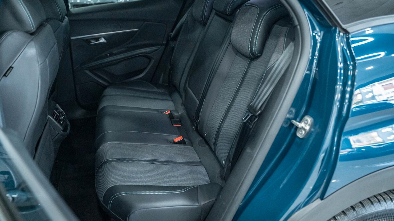 Peugeot 3008 1.5 BLUEHDI ALLURE PACK EAT8 S&S 131CV AUTO VIRTUAL FULL OPTIONAL