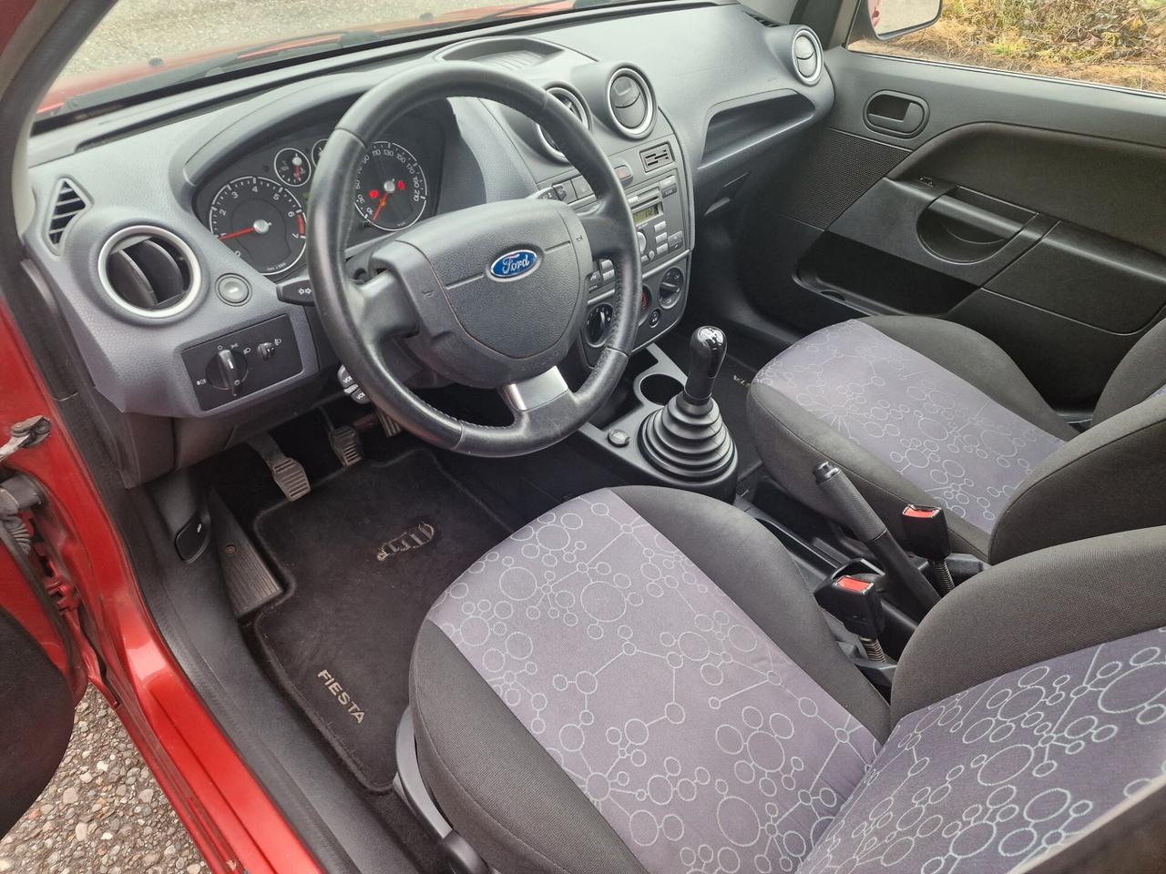 Ford Fiesta 1.2 75cv