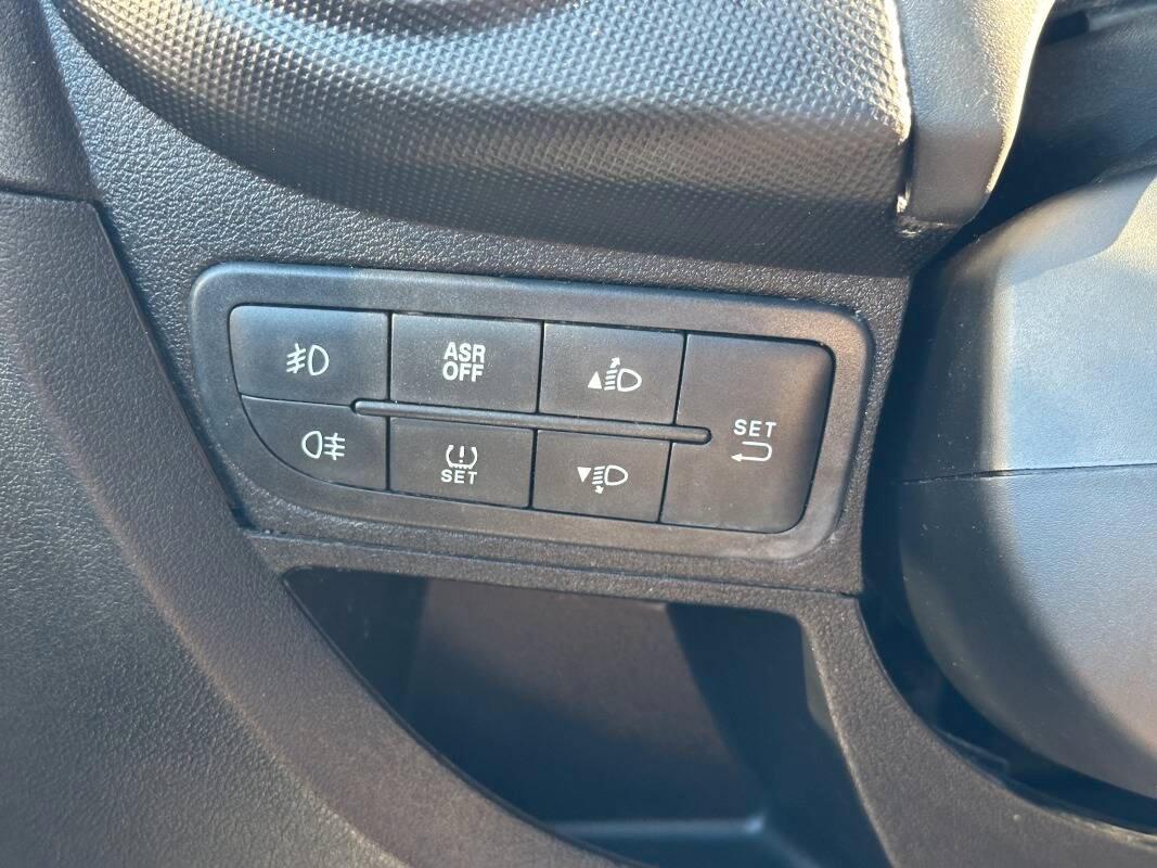 Fiat Fiorino Cargo 1.3 mjt 80cv CON CARPLAY