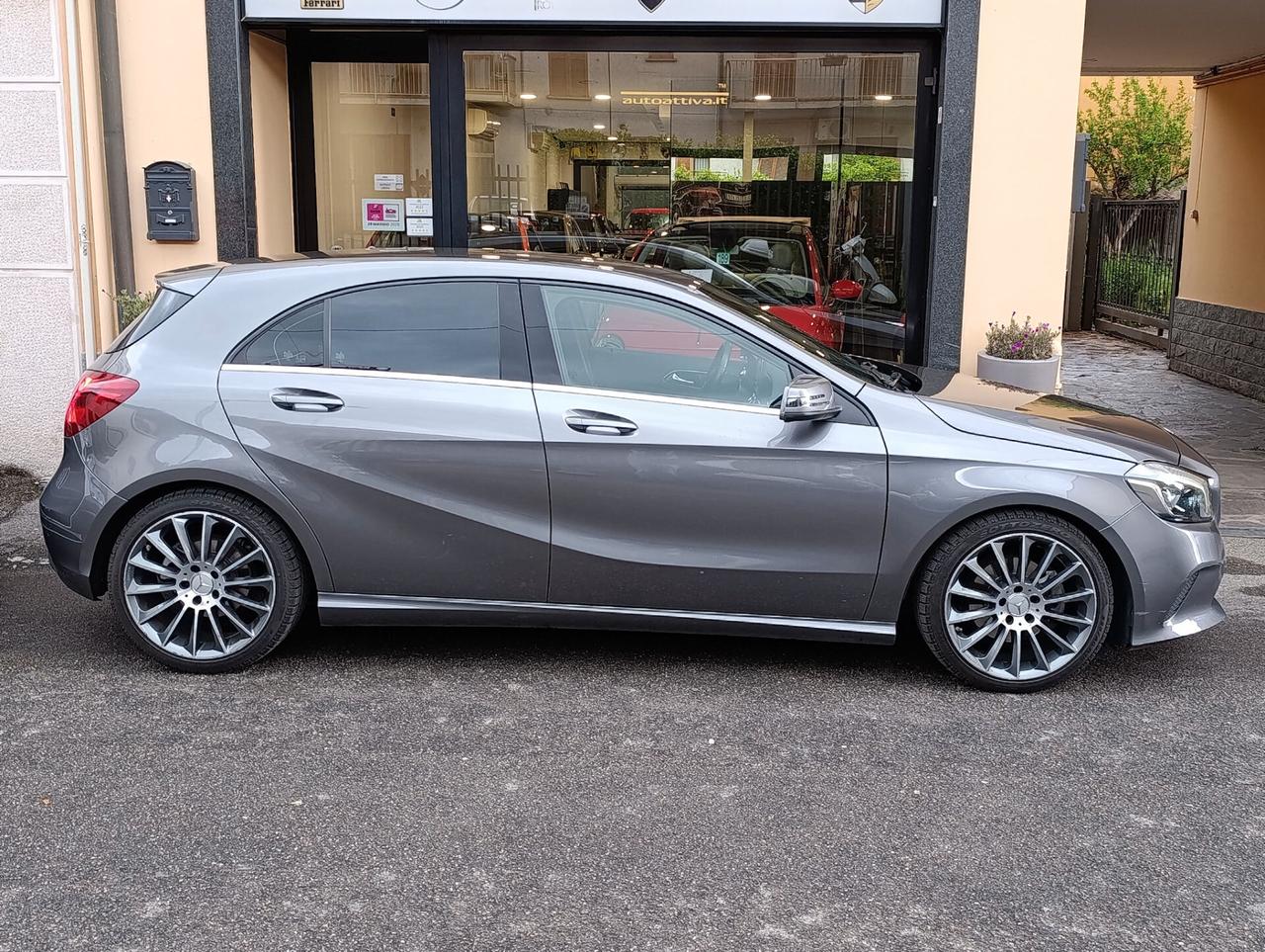 Mercedes-benz A 180 Sport Navi/LED/Telecamera/Cerchi 18