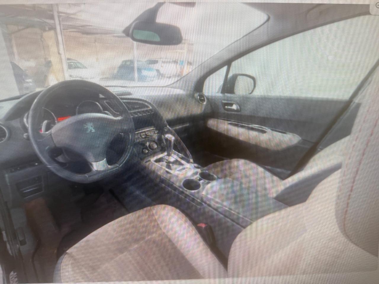 Peugeot 3008 1.6 HDi 115CV Business