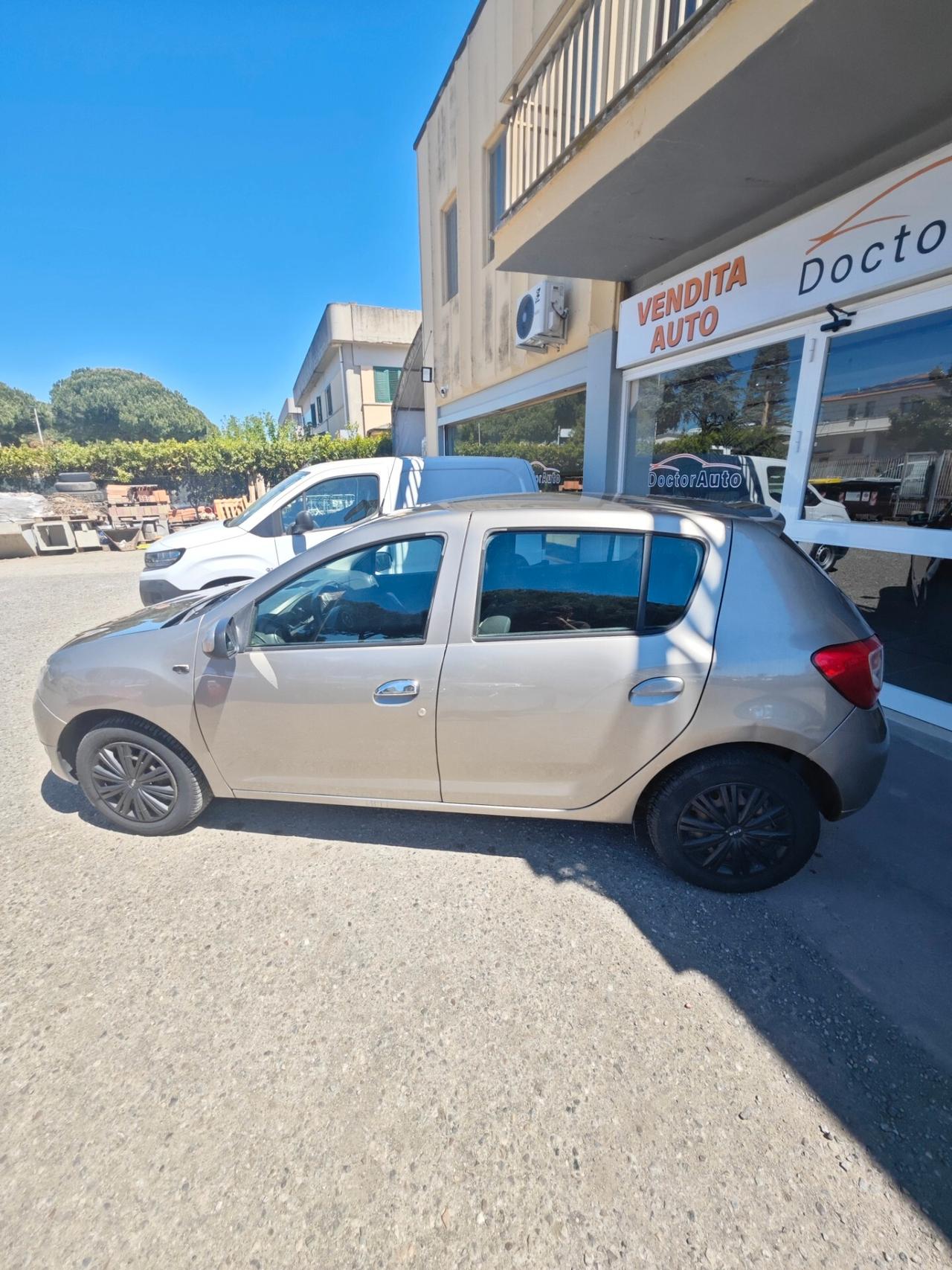 Dacia Sandero 1.2 75CV Lauréate