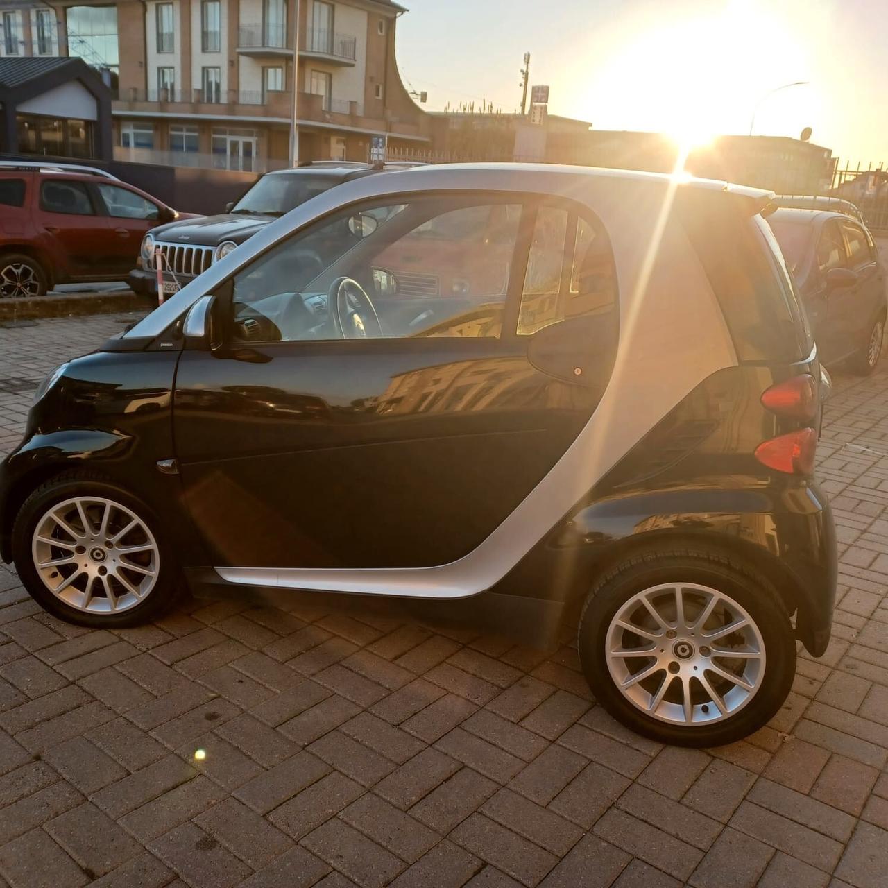 SMART FOR TWO 1.0 NEOPATENTATI AUTOM CAMBIO RIFATTO