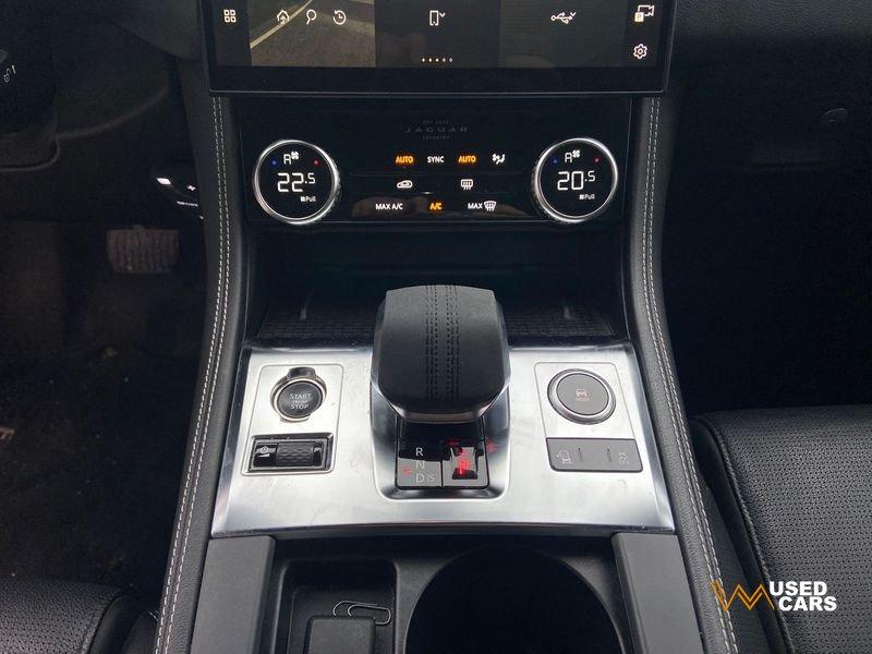 Jaguar F-Pace F-Pace 2.0 D 163 CV AWD aut. SE