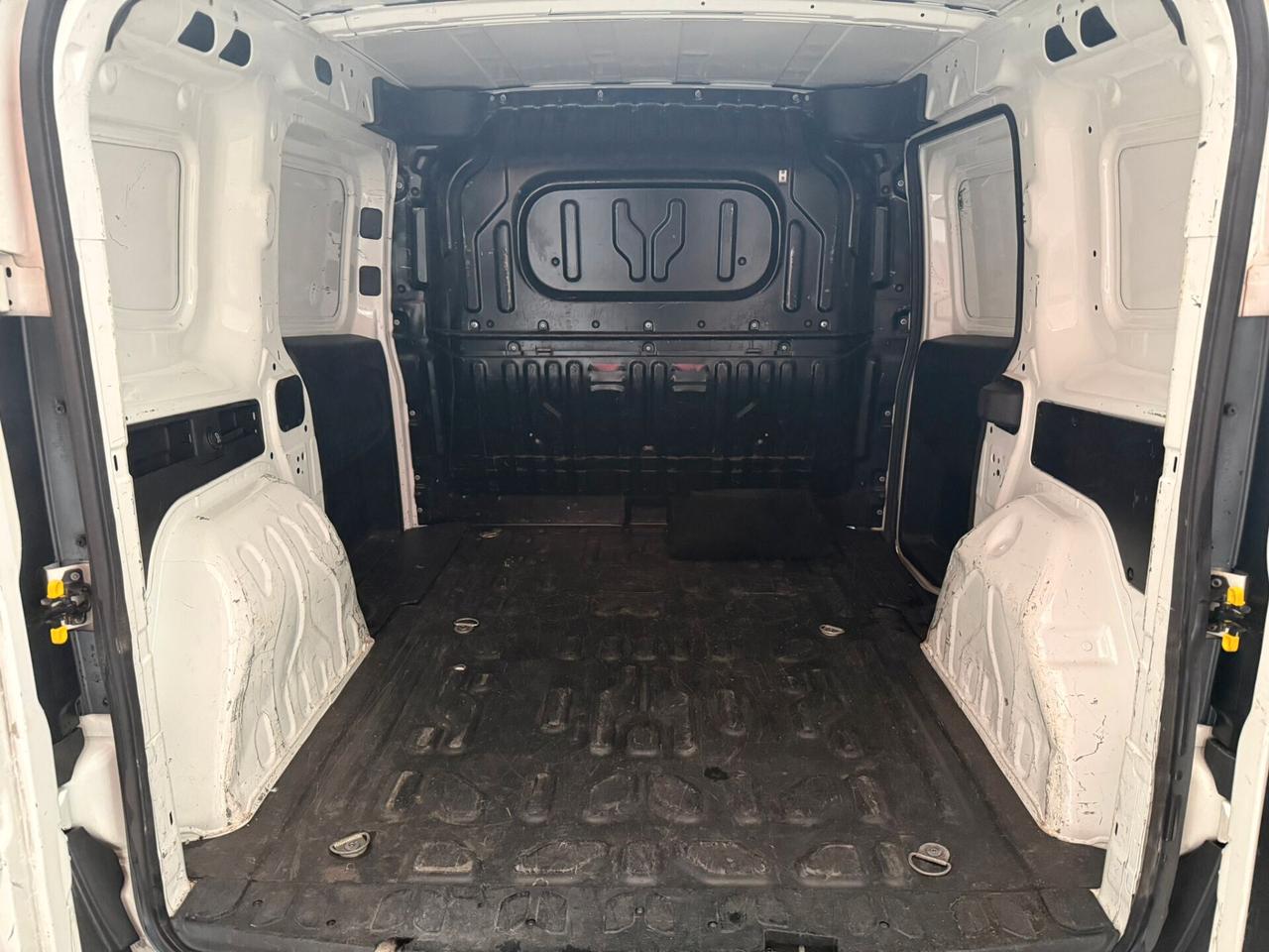 FIAT DOBLO' 1.6 DIESEL DEL NORD ITA 2012