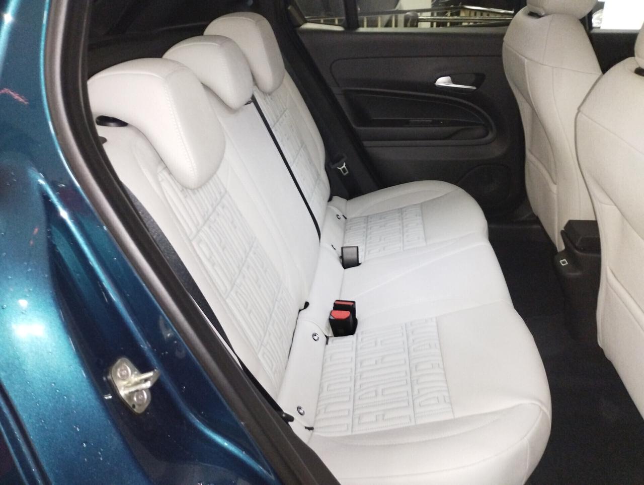 Fiat 600 LA PRIMA Hybrid Automatica 110 CV