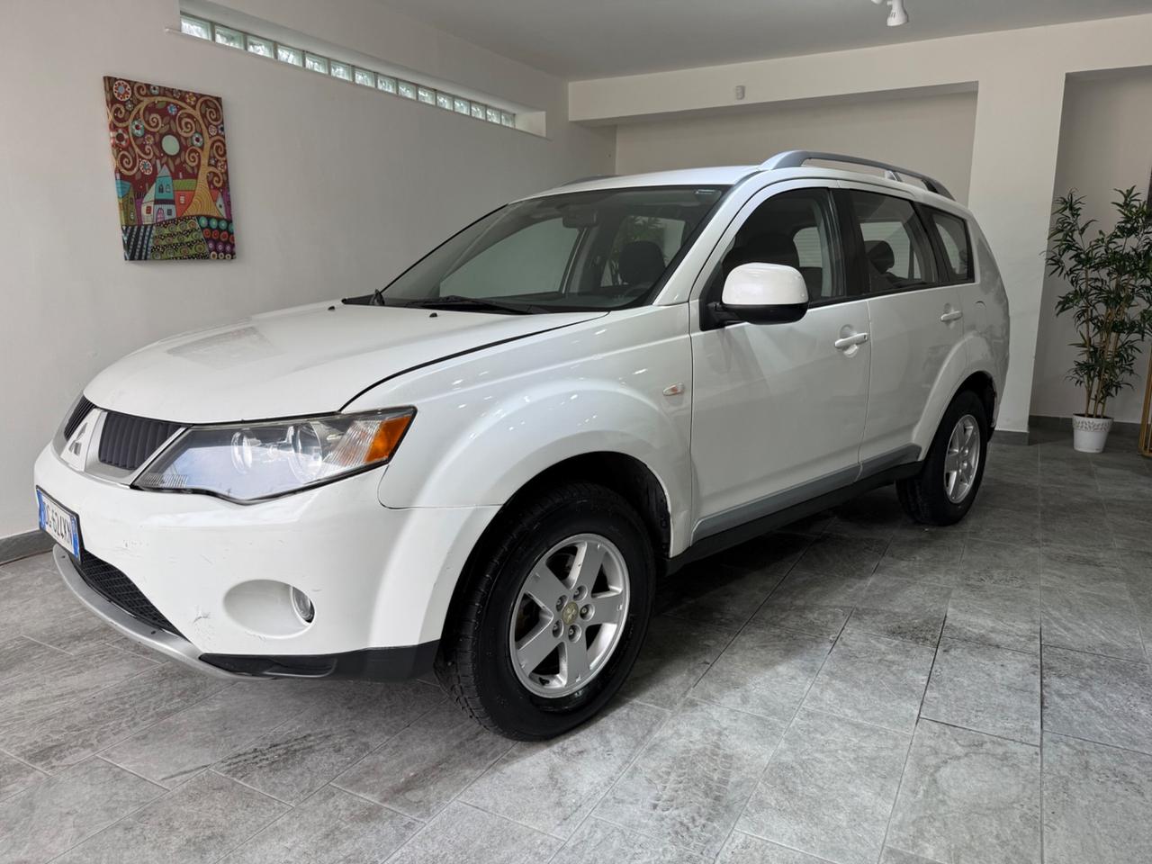 Mitsubishi Outlander 2.0 DI-D Invite DPF