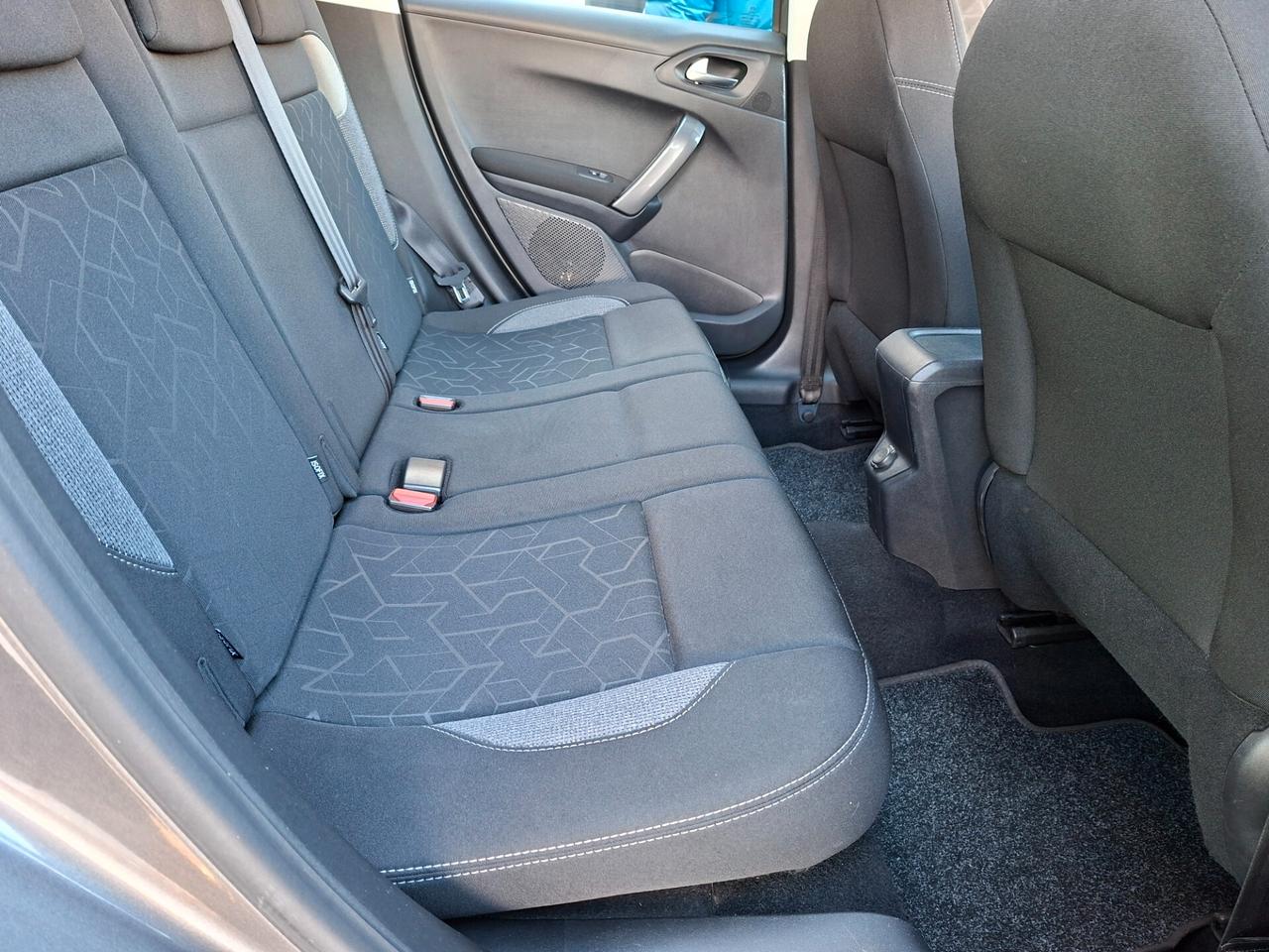 Peugeot 2008 PureTech 82 Active DISTRIBUZ .ESEGUITA