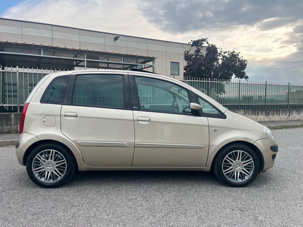 Lancia MUSA 1.4 16V Platino Plus