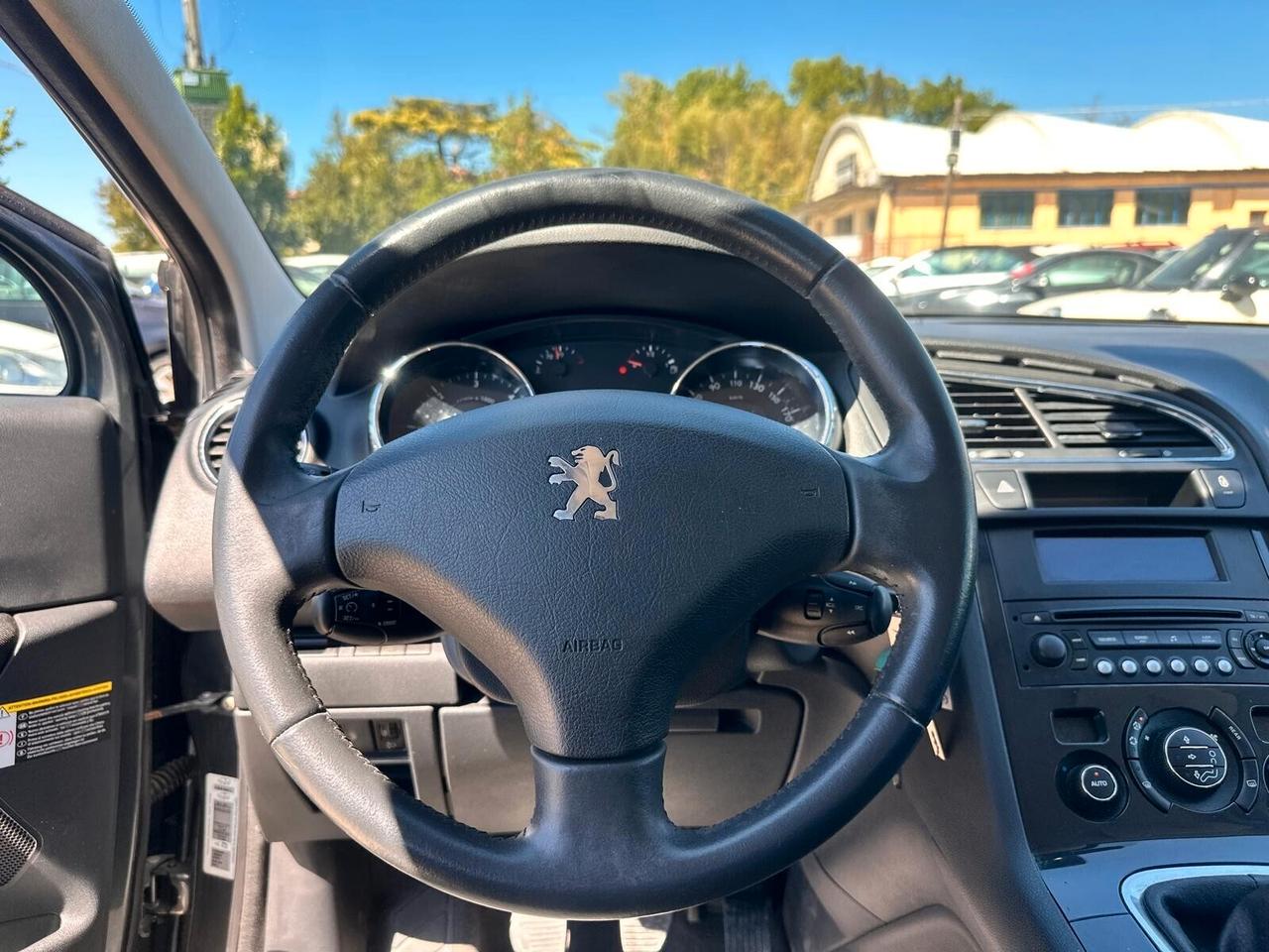 Peugeot 5008 1.6 HDi 112CV Tecno