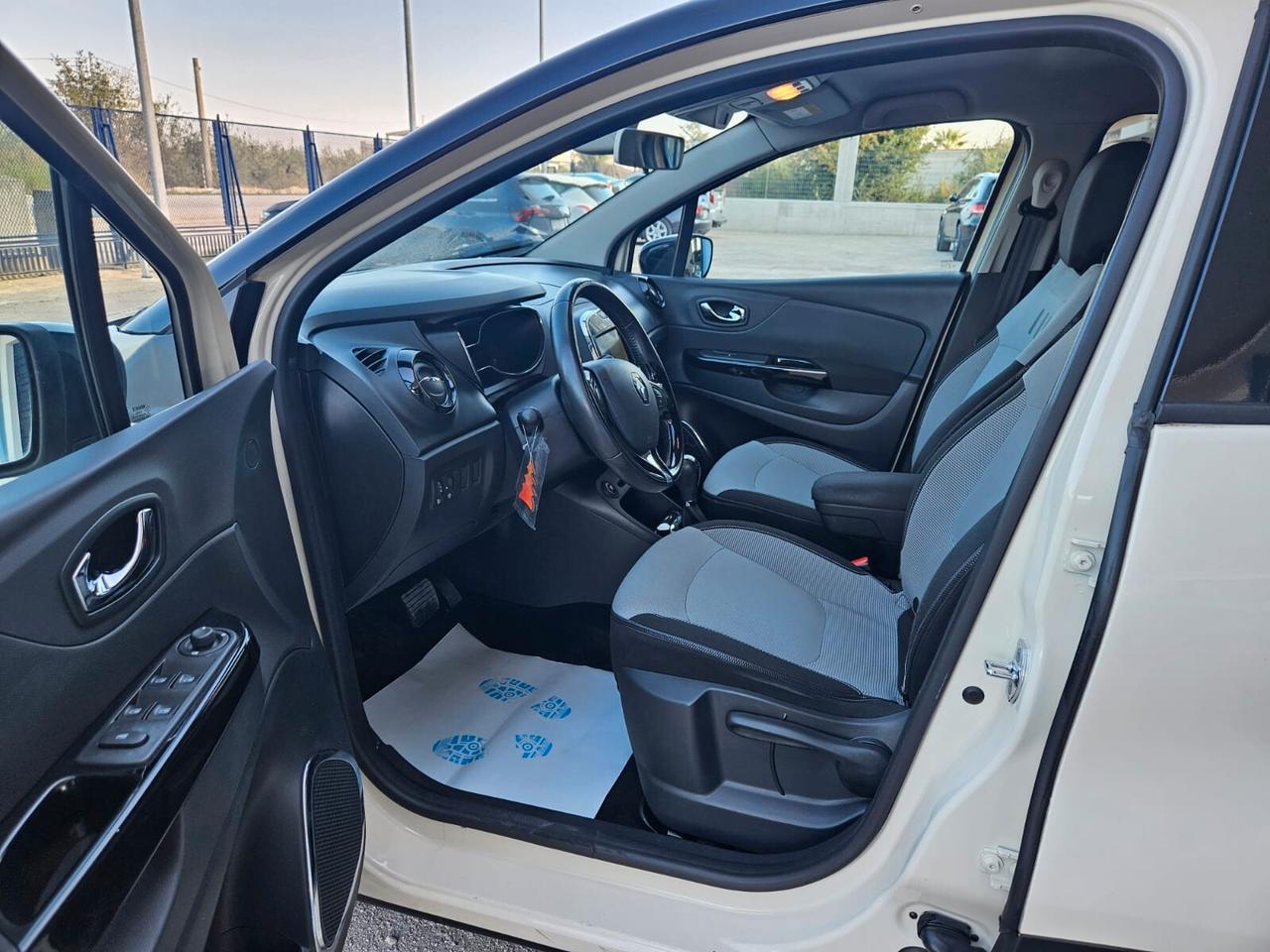 Renault Captur 1.5 dCi 8V 90 CV EDC Start&Stop Energy R-Link