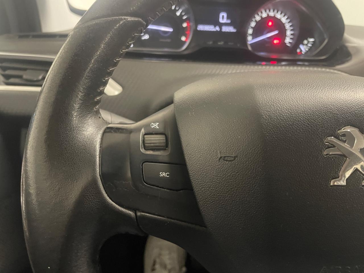 Peugeot 2008 BlueHDi 100 Active Perfetta !