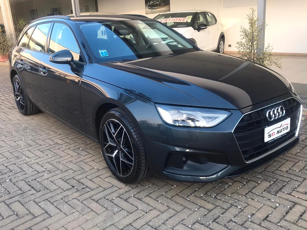Audi A4 Avant 40 TDI quattro S tronic Business