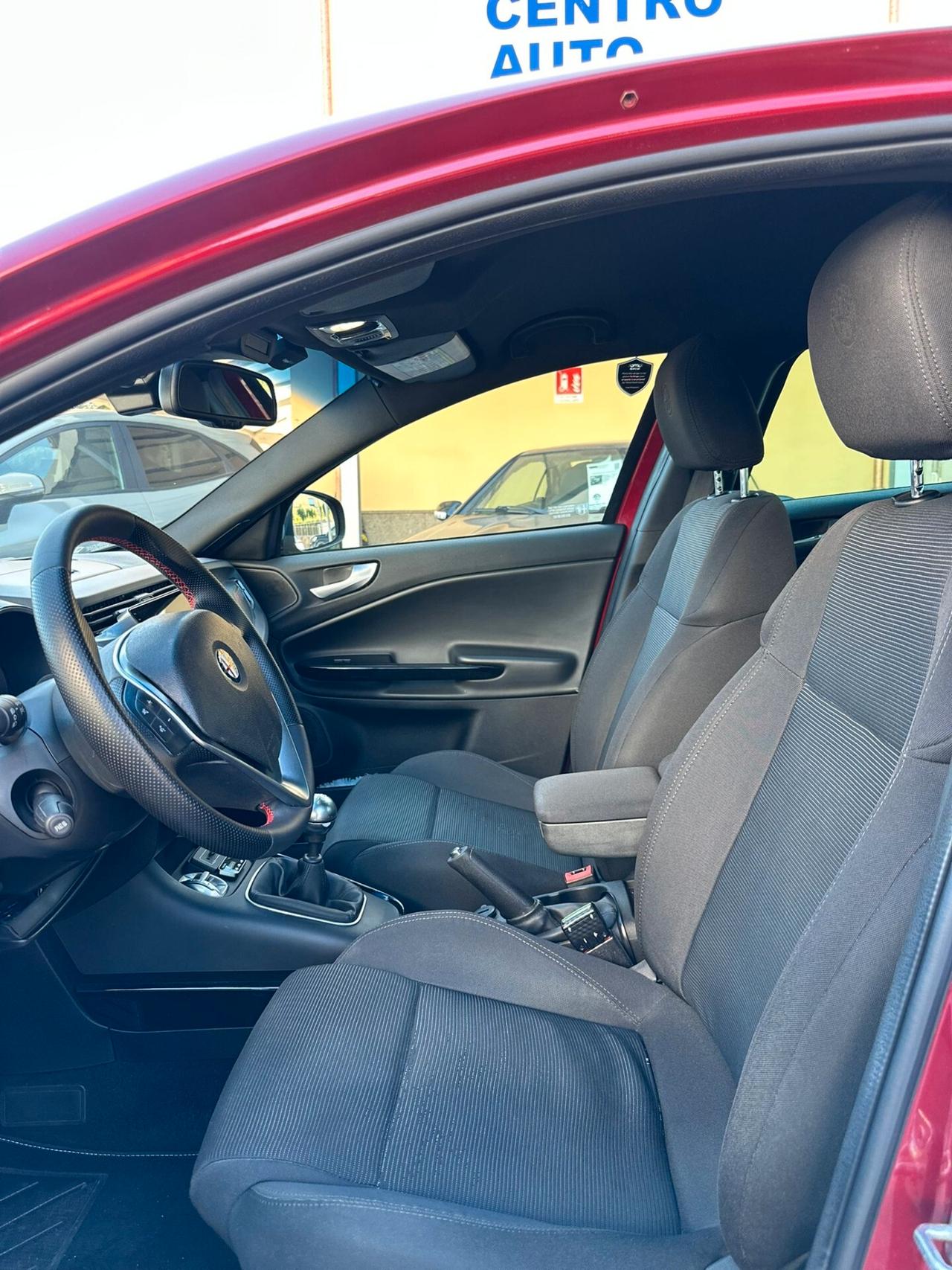 Alfa Romeo Giulietta 2.0 JTDm-2 140 CV Distinctive