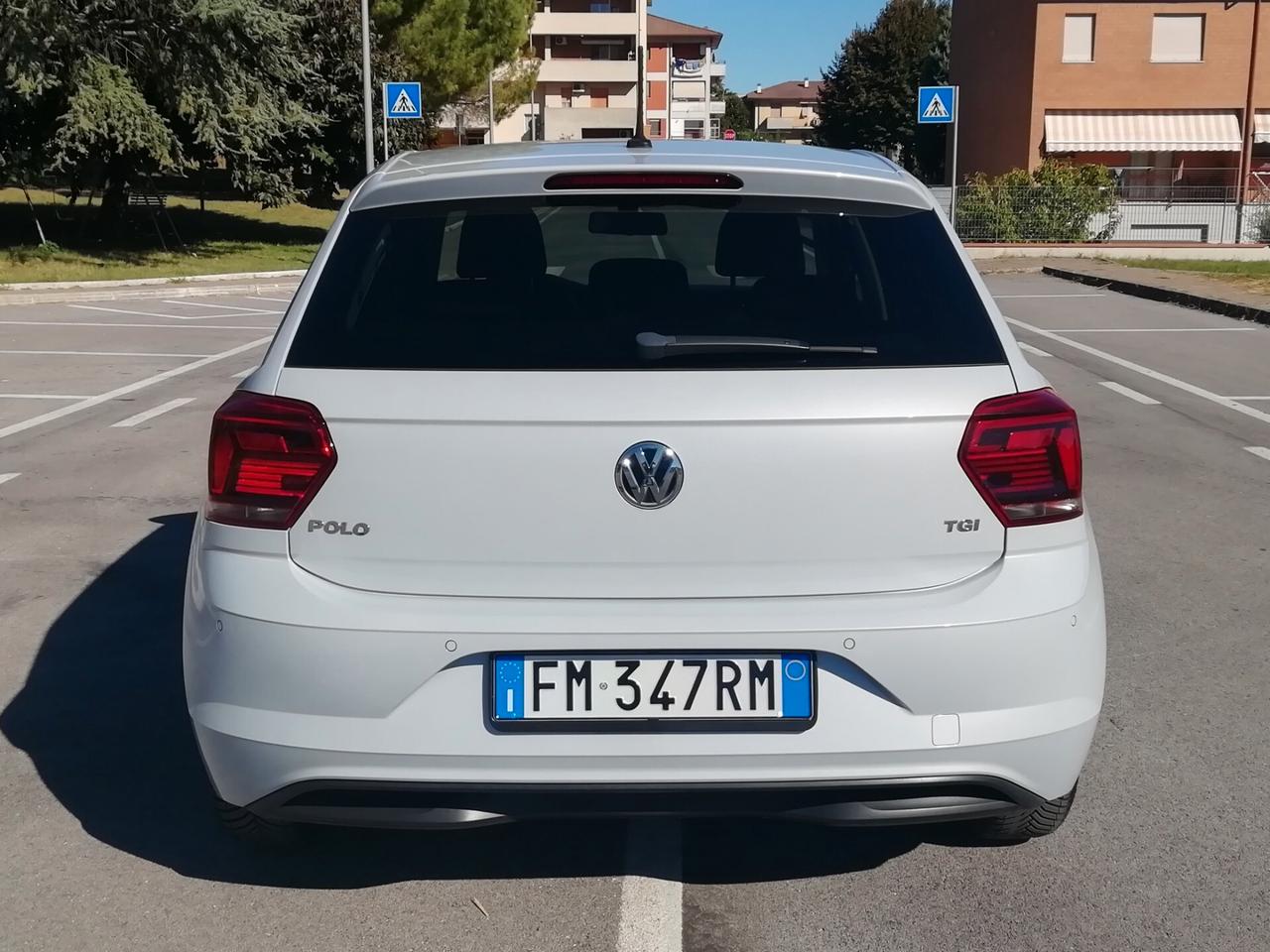 Volkswagen Polo 1.0 TGI 5p. Highline BlueMotion Technology "FARI FULL LED"