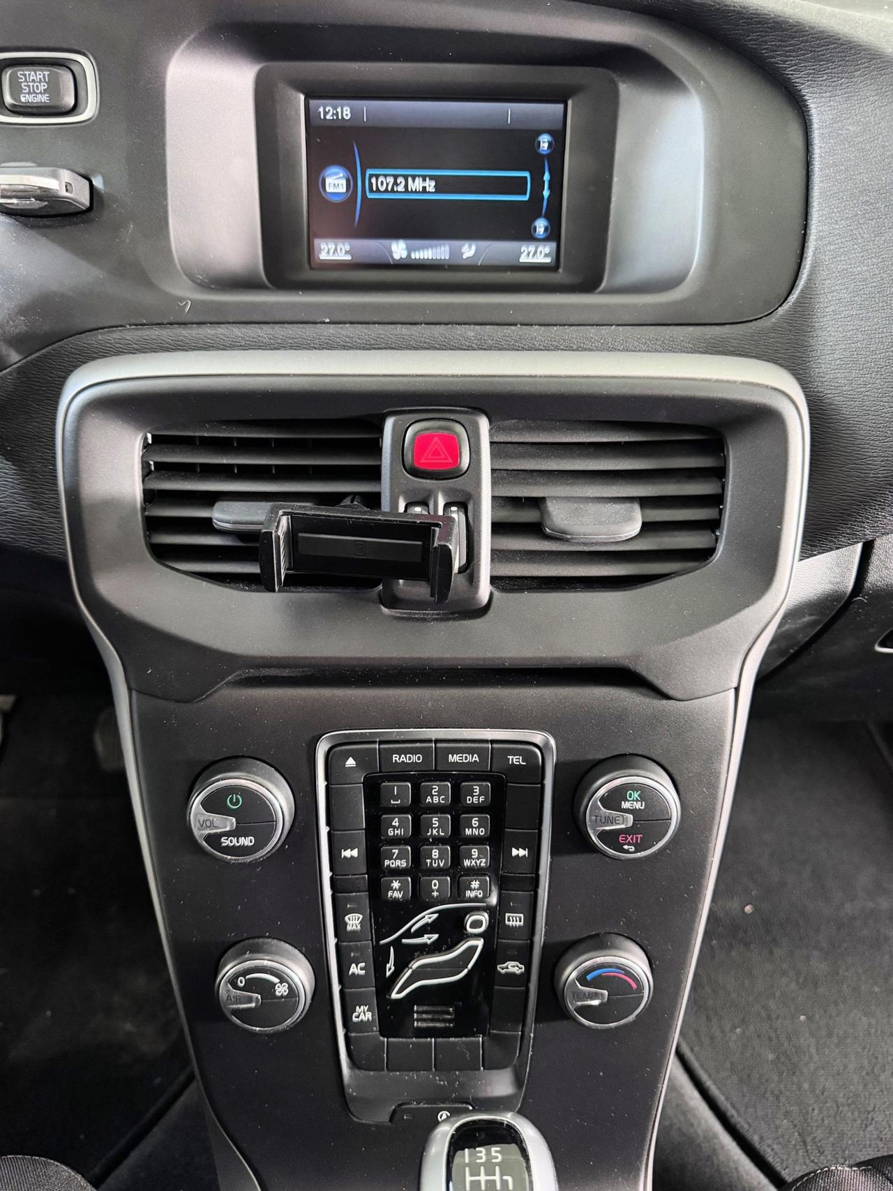 Volvo V40 2.0 d2 Momentum my17