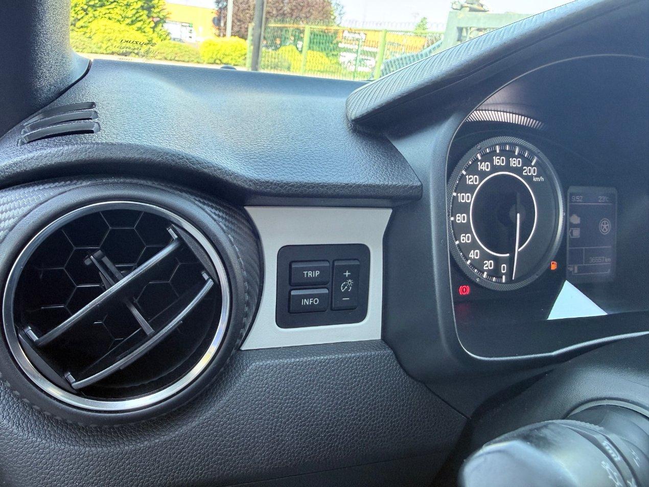 Suzuki Ignis 1.2h Top 2wd
