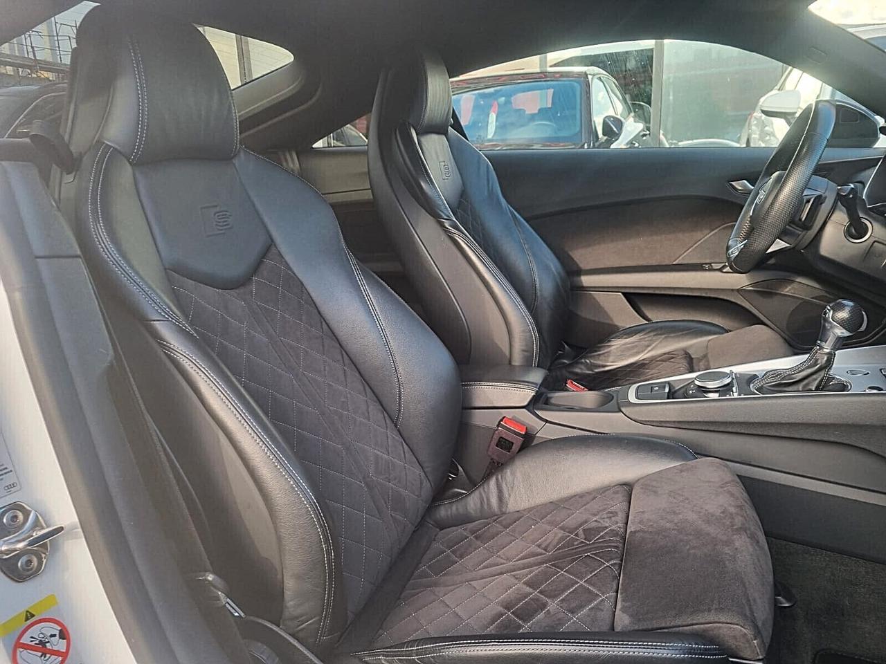 Audi TT Coupé 40 TFSI S-LINE 197cv