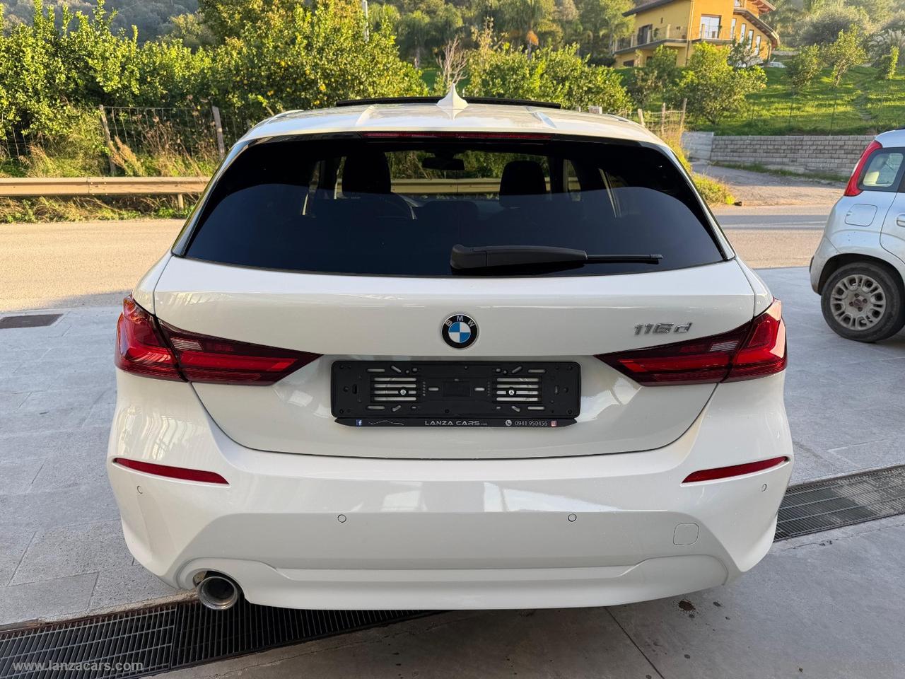 BMW 116d 5p. Advantage