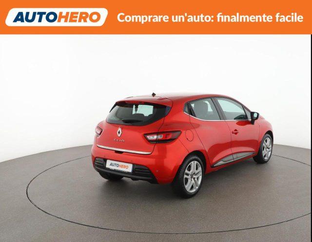 RENAULT Clio TCe 12V 90 CV 5 porte Moschino Zen