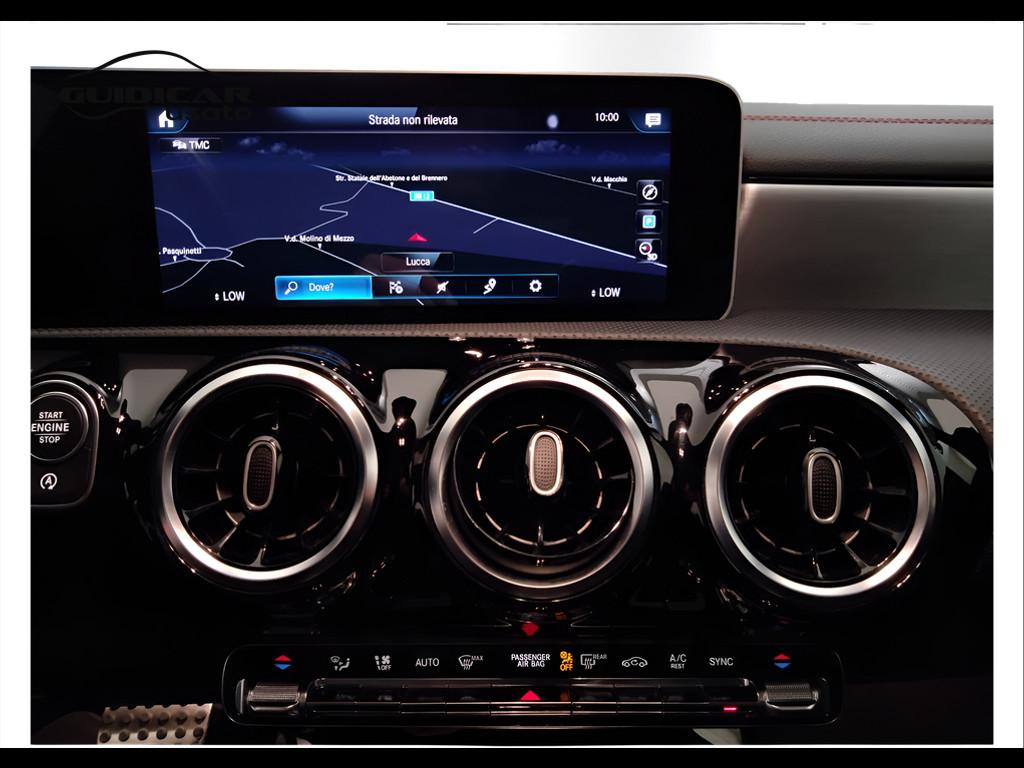 Mercedes-Benz CLA Sh.Brake - X118 - CLA Shooting Brake 200 d Premium auto