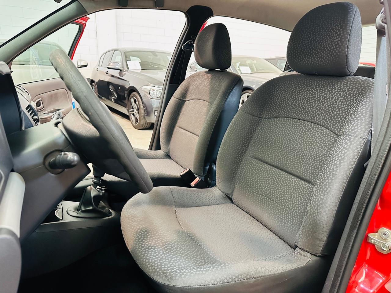 Renault Clio Storia 1.2 5 porte GPL Confort