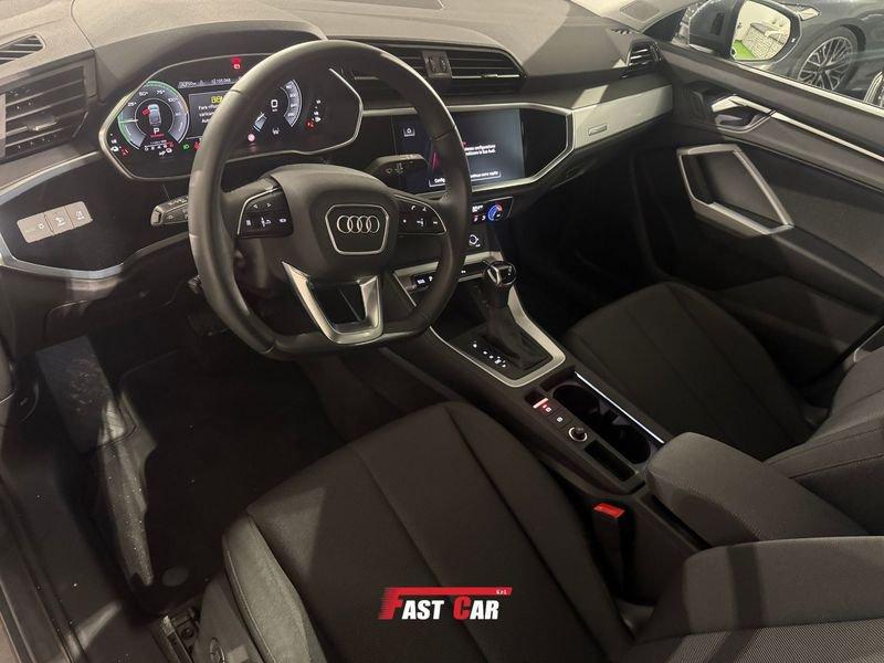 Audi Q3 SPB 45 TFSI e S tronic Identity Black