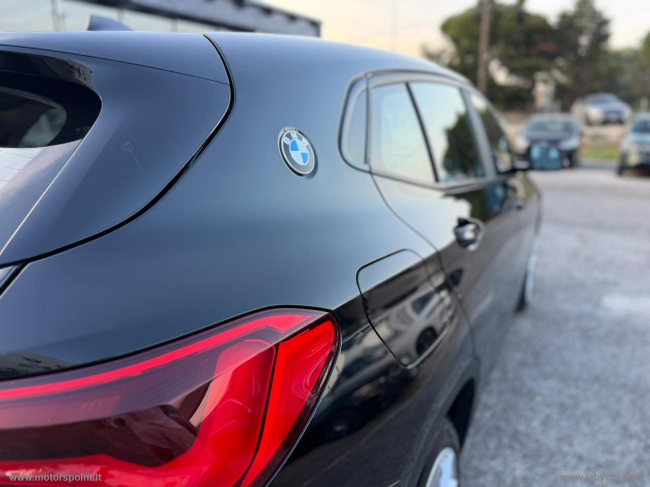 BMW X2 sDrive18d MANUALE