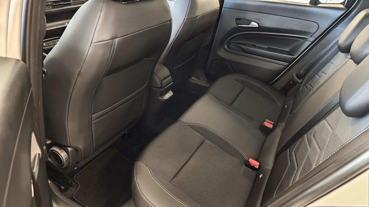 Jeep Avenger 1.2 Turbo 110 CV MHEV Altitude