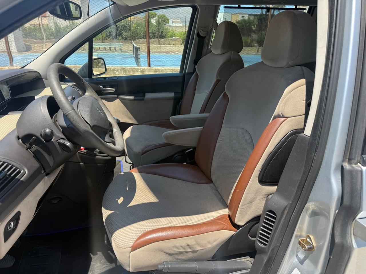 Peugeot 807 2.2 HDi FAP Norwest