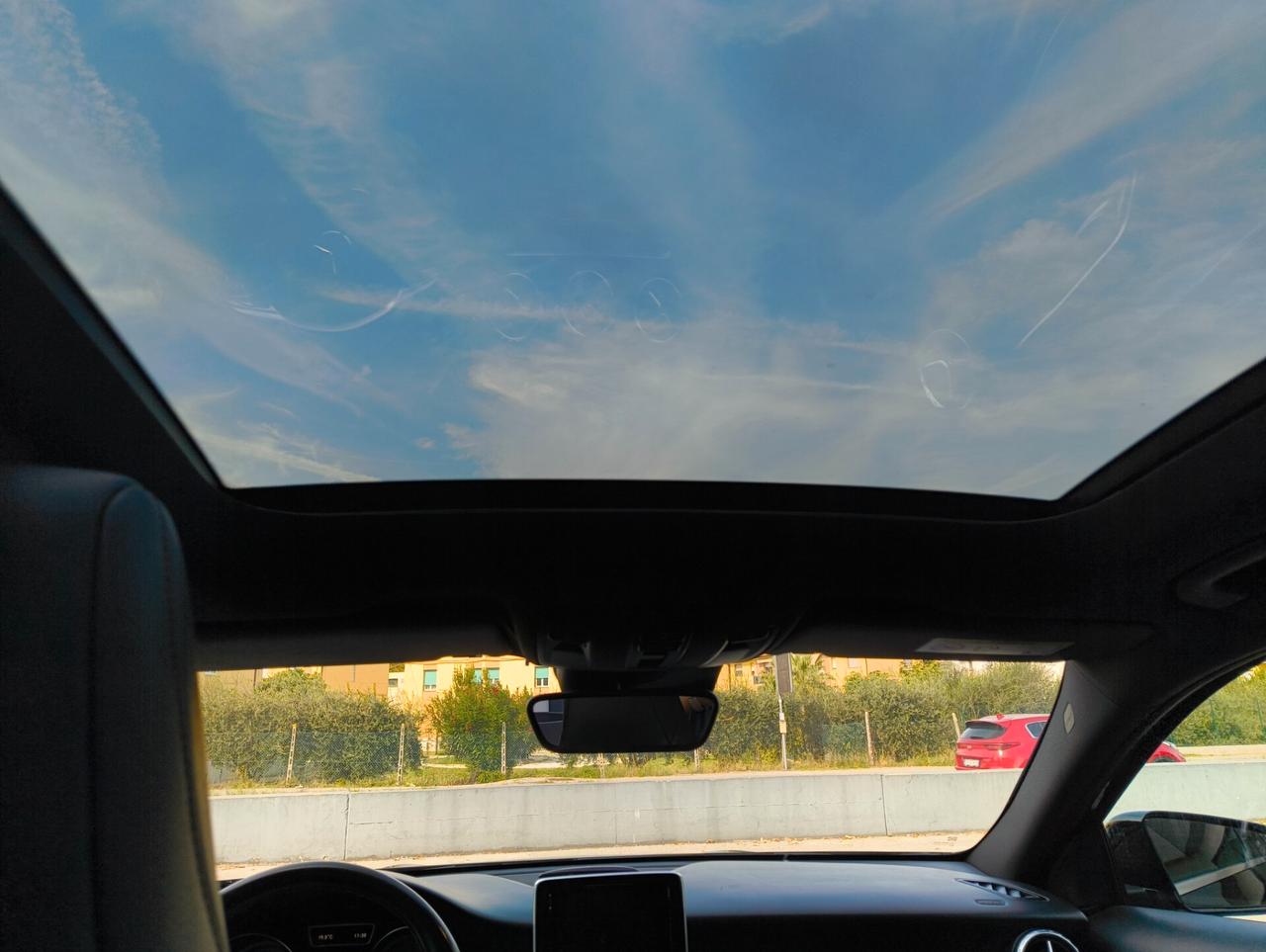 Mercedes-benz GLA 180 CDI Automatic PREMIUM
