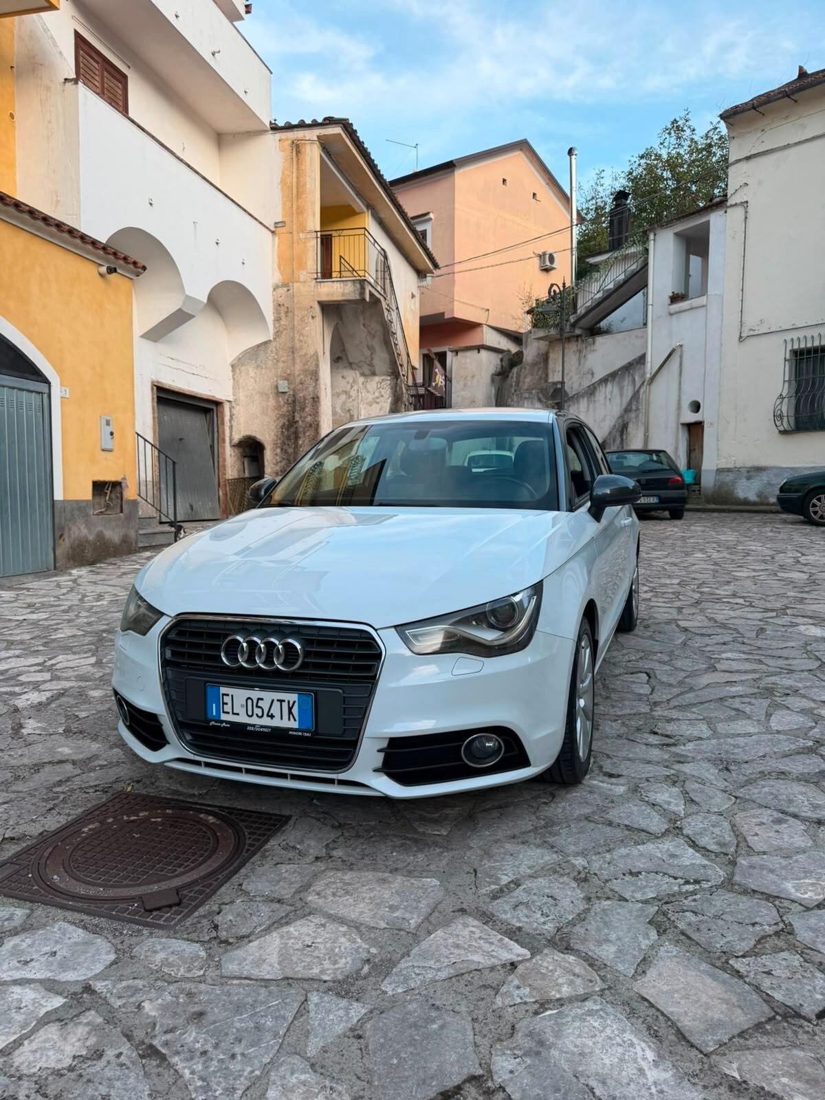 Audi A1 1.6 TDI 105 CV Attraction