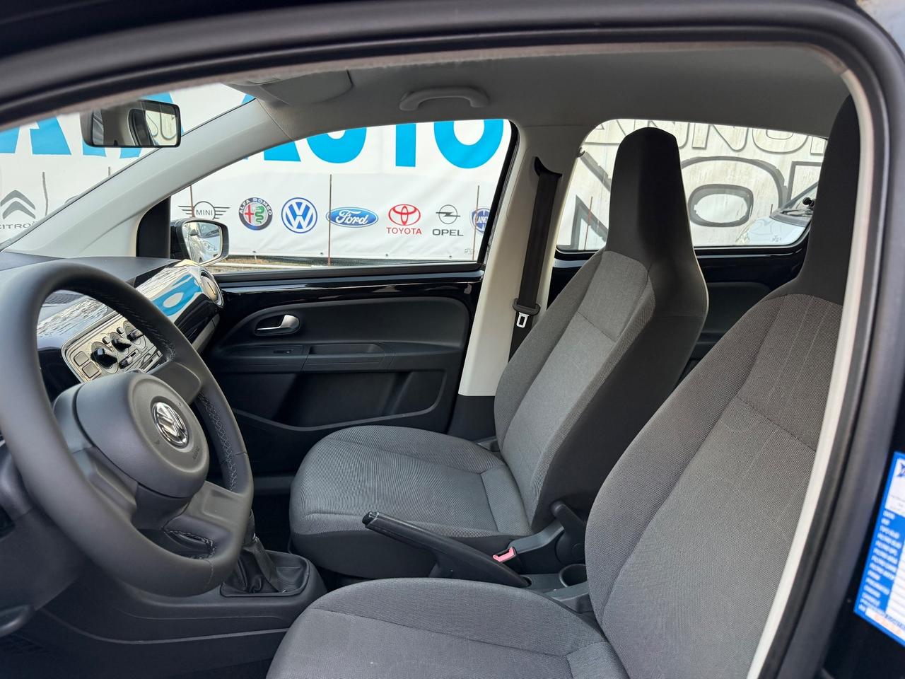 Volkswagen up! 1.0 5porte 60 cv