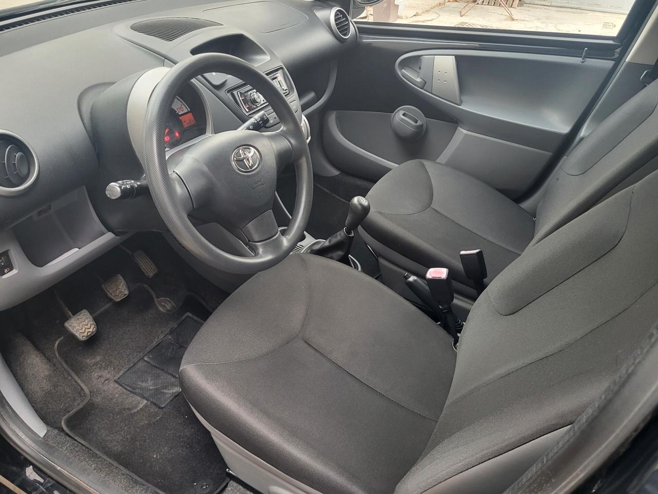 Toyota Aygo 1.0 12V VVT-i 5 porte Now