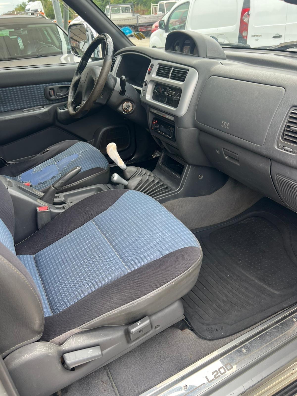 Mitsubishi L200 2.5 TDI 4WD Double Cab Pick-up GL