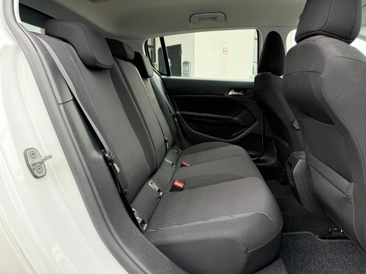 Peugeot 308 - 1.2 b. UNIPRO|DISTRIBUZIONE ESEGUITA