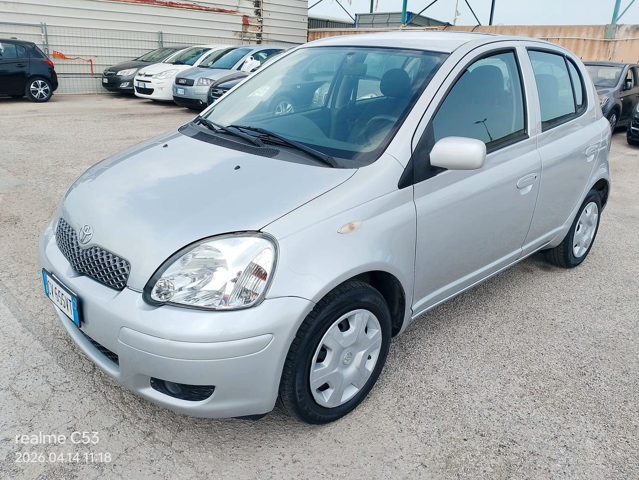 TOYOTA YARIS 1.0 BENZ-2005