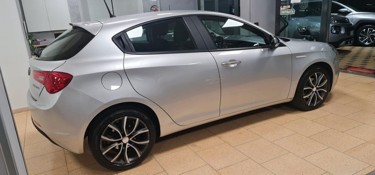 Alfa Romeo Giulietta 1.6 JTDm 120 CV