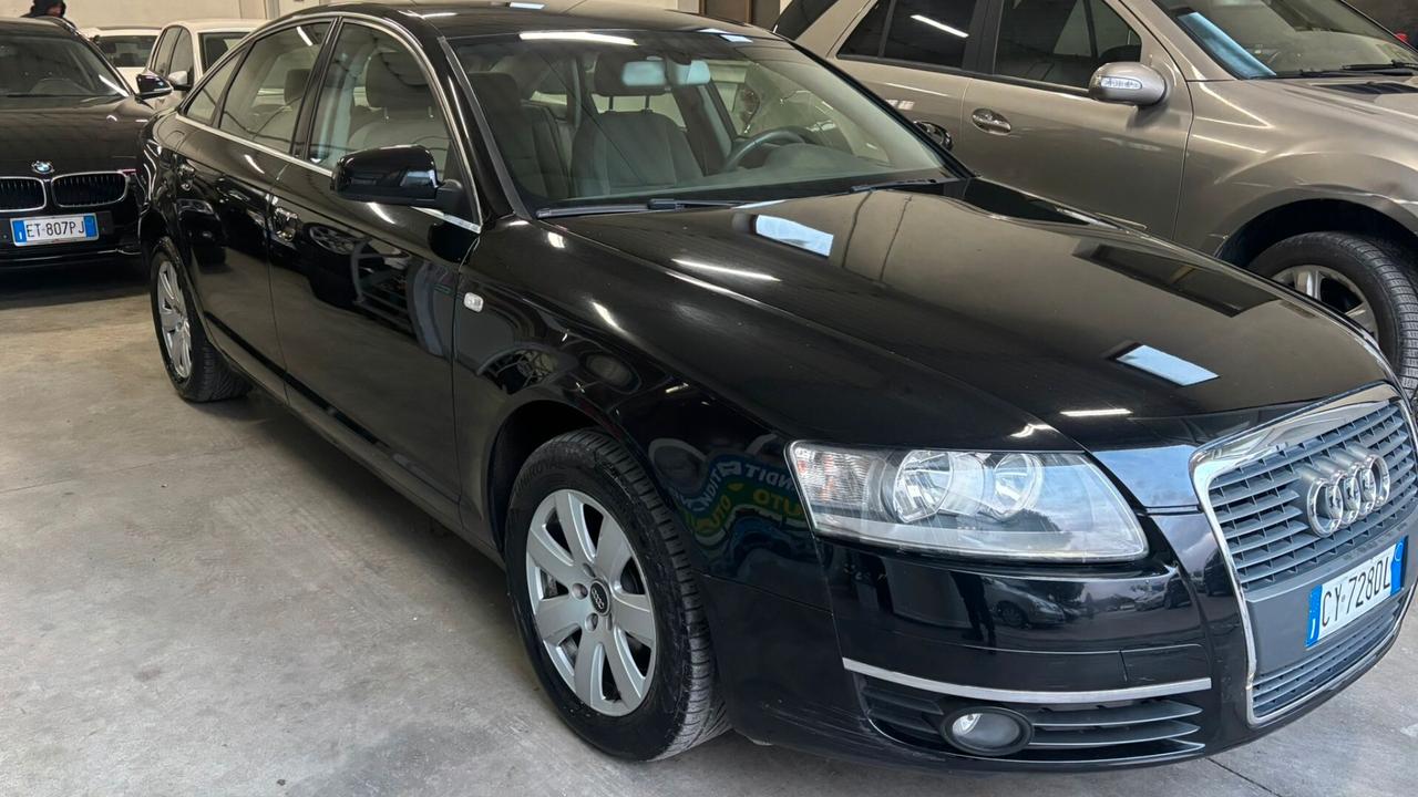 Audi A6 2.7 V6 TDI cambiò manuale berlina nera