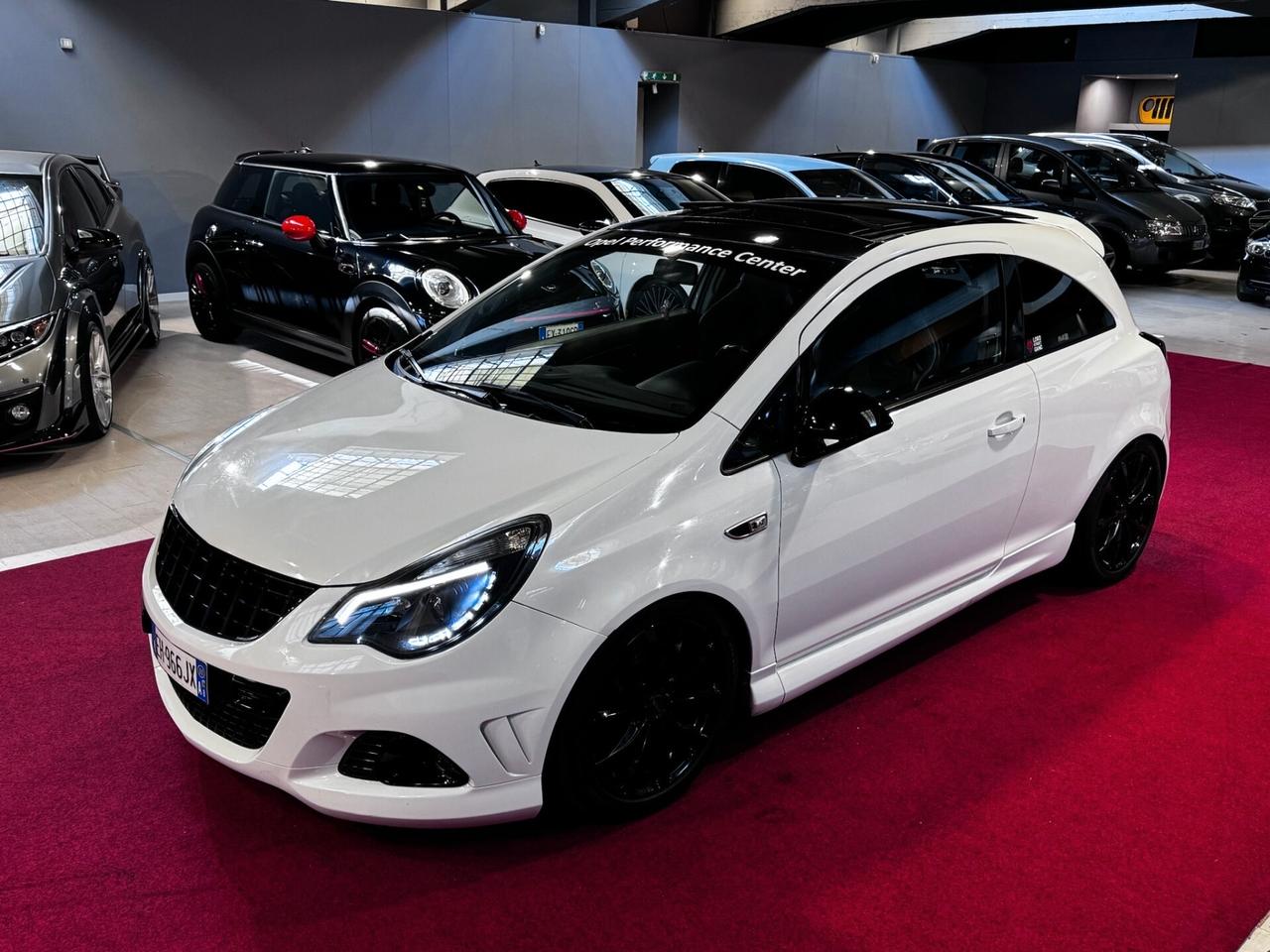 Opel Corsa 1.6 T 192CV 3 porte OPC