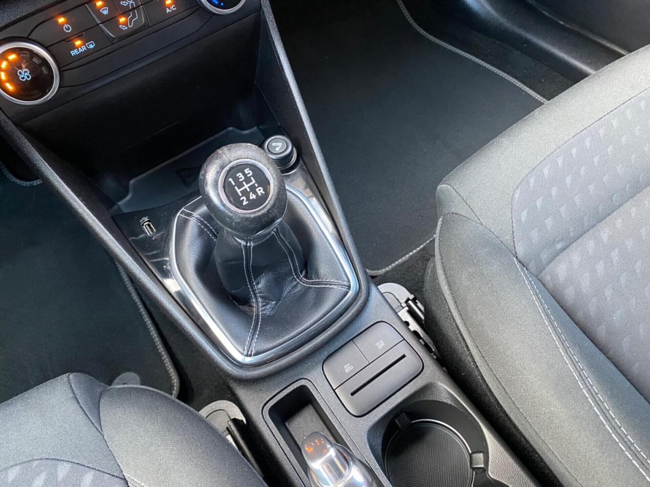 Ford Fiesta 1.1 Benzina