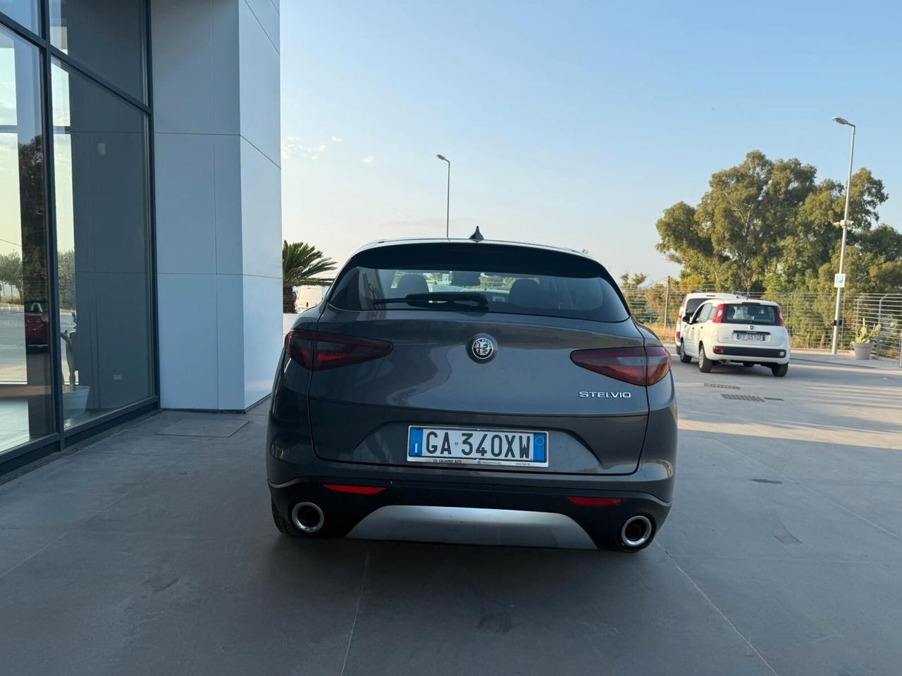 Alfa Romeo Stelvio 2.2 Turbodiesel 190 CV AT8 RWD Business