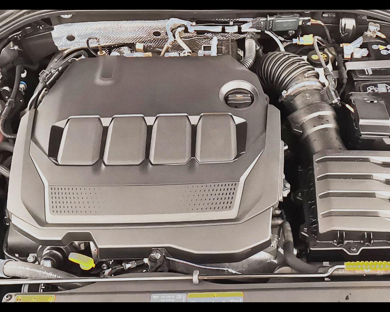 VOLKSWAGEN Golf VIII 2024 - Golf 2.0 tdi Style 150cv dsg
