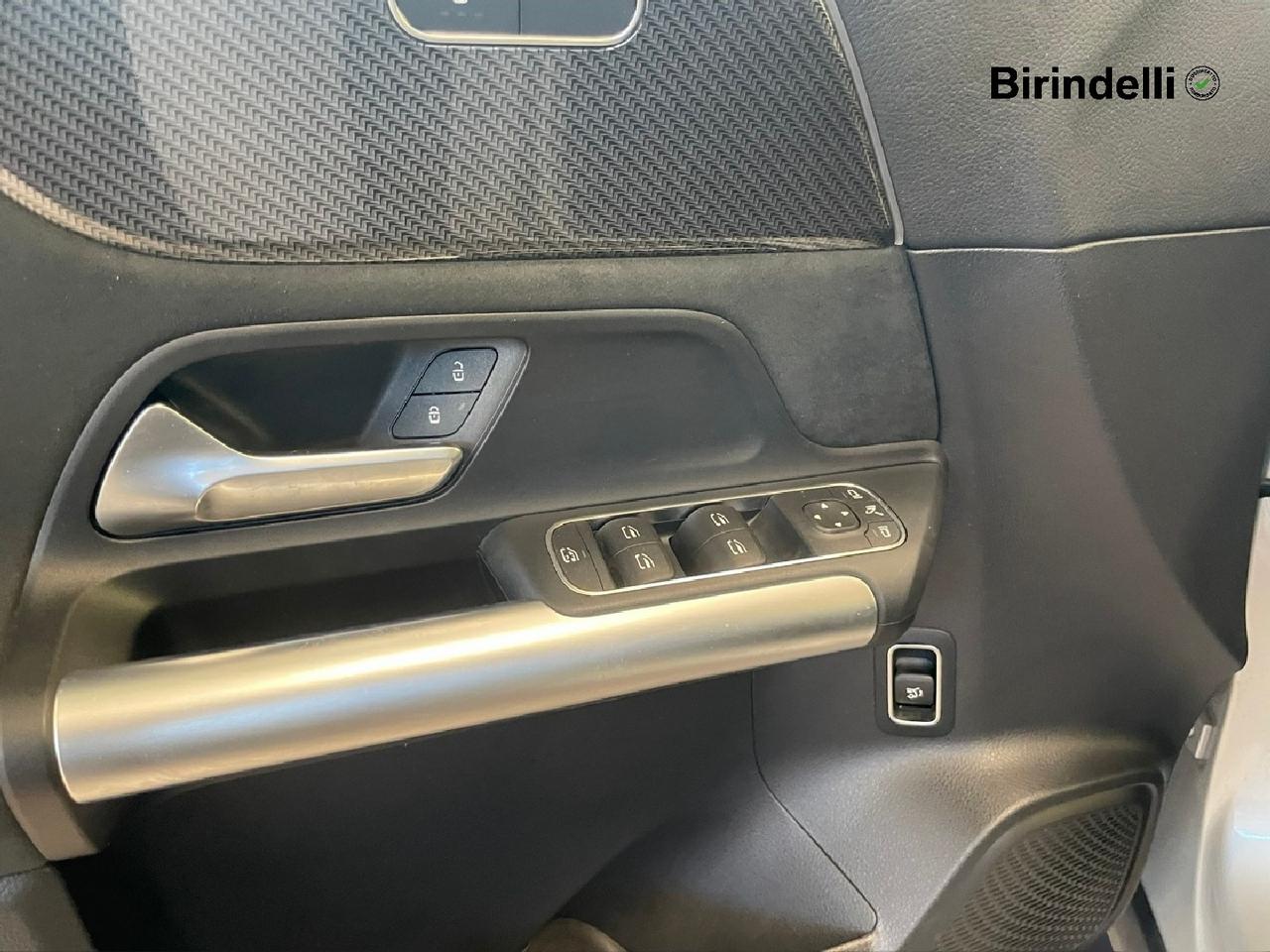 Mercedes-Benz GLA (H247) - GLA 180 d Automatic AMG Line Premium