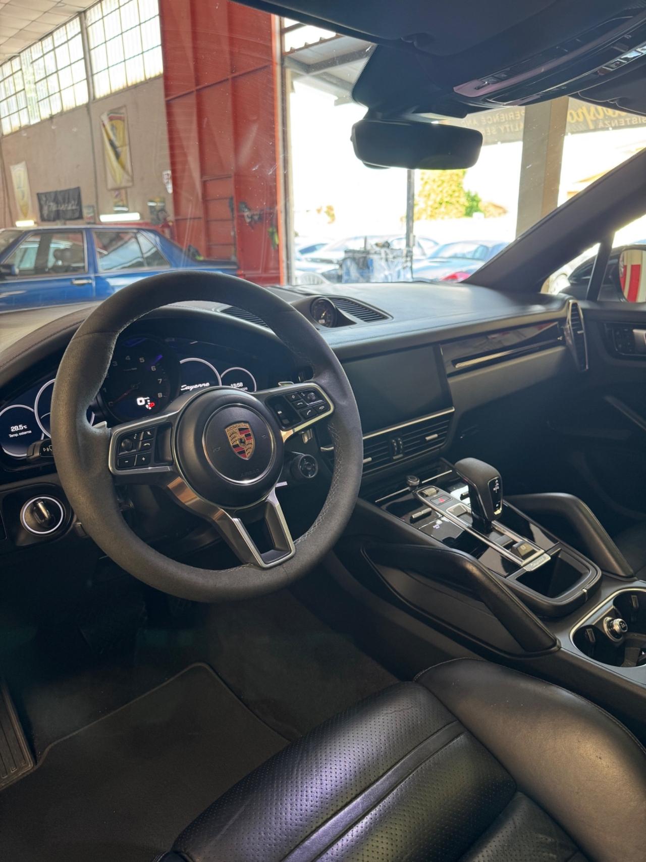 Porsche Cayenne Coupe 3.0 V6 PERMUTE