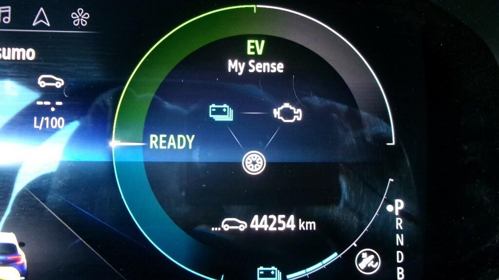 Renault Captur 1.6 Hybrid Techno E-Tech Auto