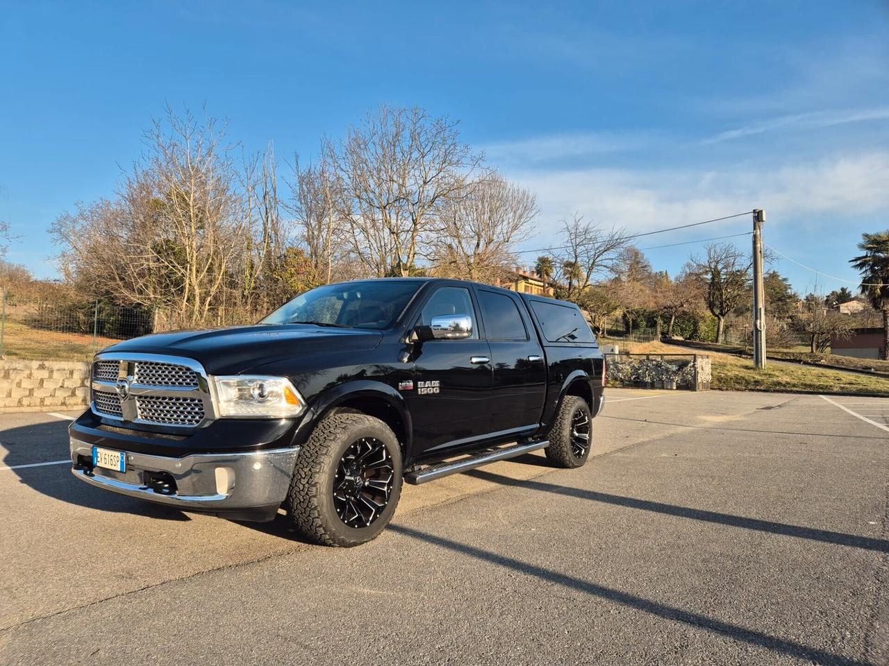 Dodge RAM 1500 LARAMIE 2014