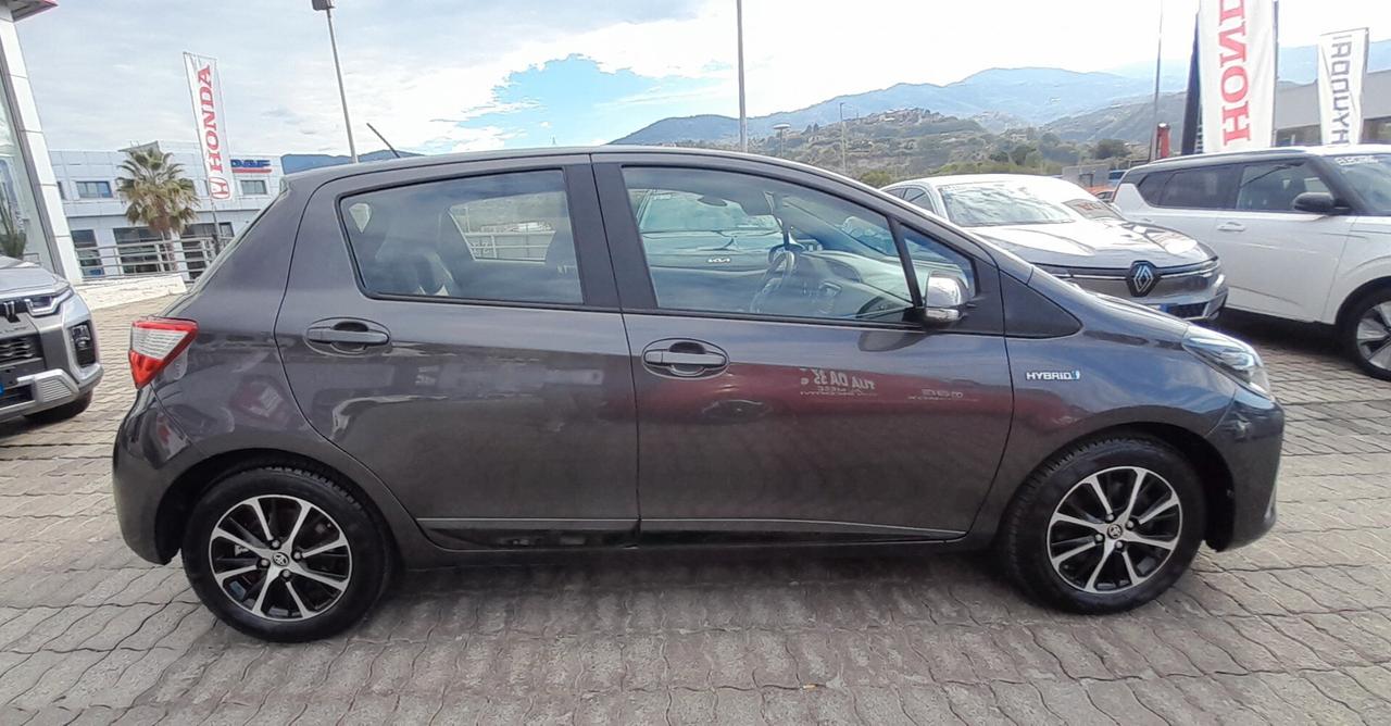 Toyota Yaris 1.5 Hybrid 5 porte Active "IVA ESPOSTA"